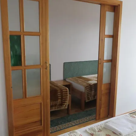 Prima Porta Vendeghaz 4*