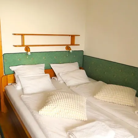 Prima Porta Vendeghaz Гостевой дом Балатональмади